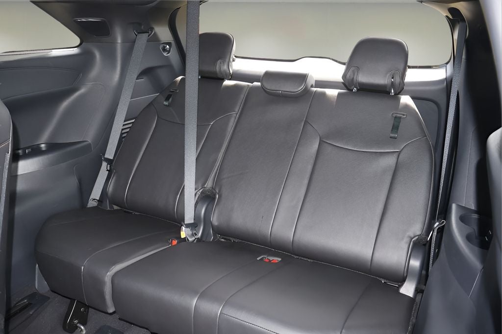 2025 Toyota Sienna Limited 7 Passenger