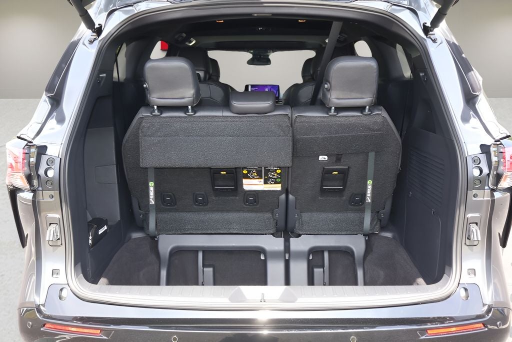 2025 Toyota Sienna Limited 7 Passenger