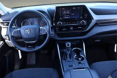 2020 Toyota Highlander LE