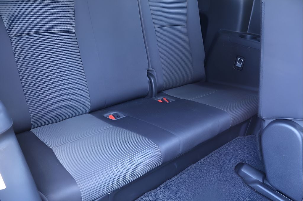 2020 Toyota Highlander LE