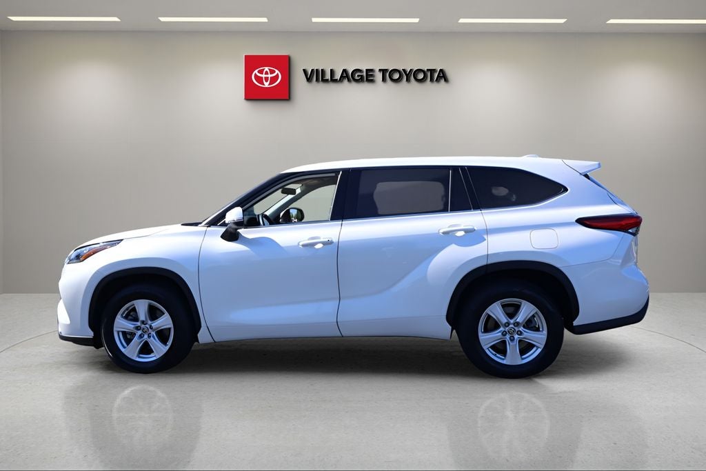 2020 Toyota Highlander LE