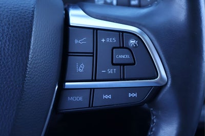 2020 Toyota Highlander LE