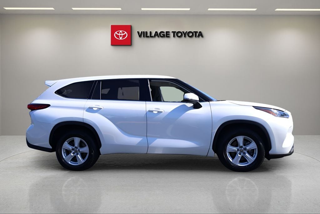 2020 Toyota Highlander LE