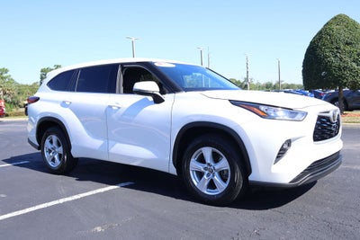2020 Toyota Highlander LE