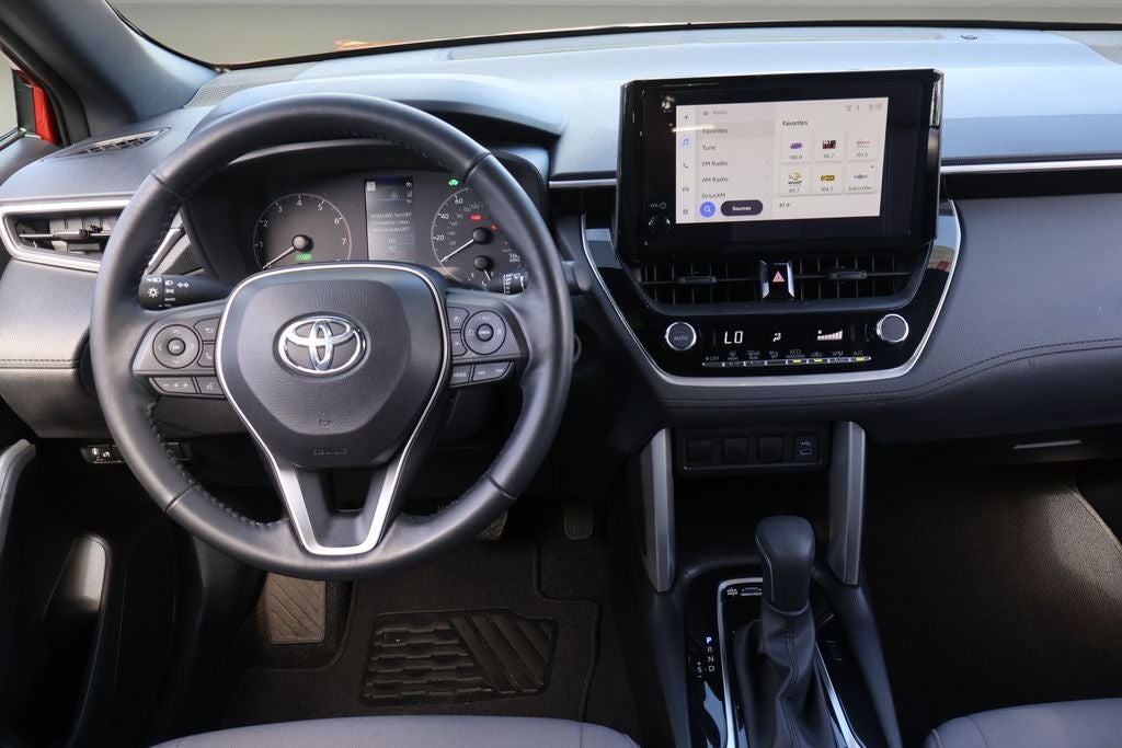 2023 Toyota Corolla Cross Hybrid SE