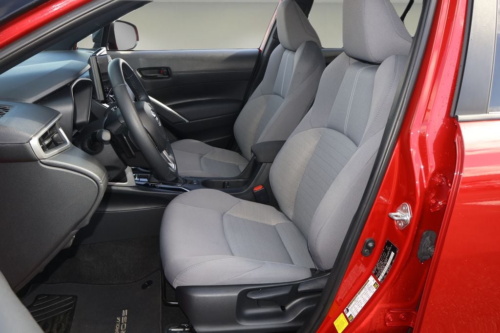 2023 Toyota Corolla Cross Hybrid SE