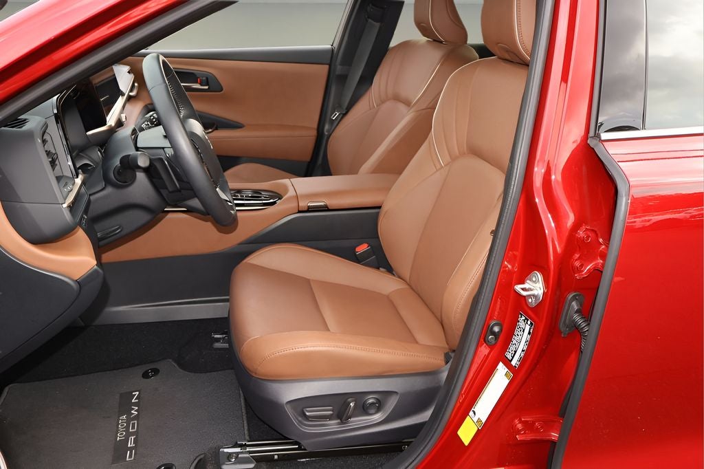 2025 Toyota Crown Signia Limited
