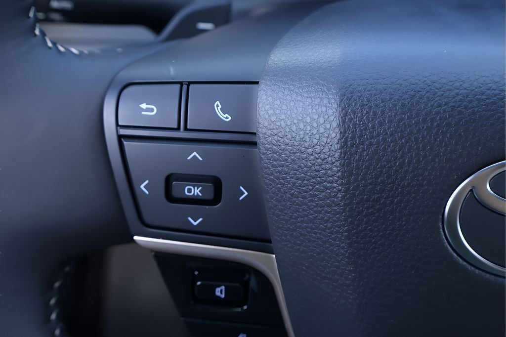 2025 Toyota Crown Signia Limited