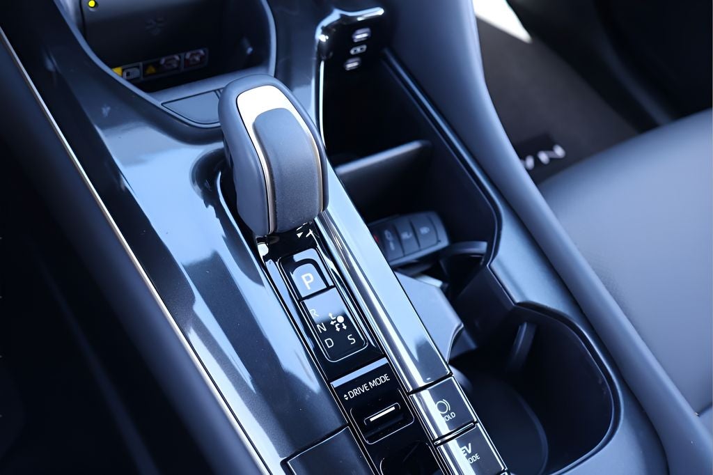 2025 Toyota Crown Signia Limited