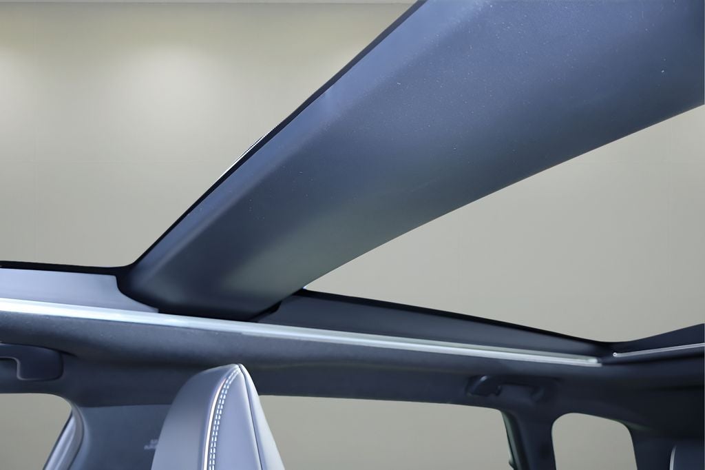 2025 Toyota Crown Signia Limited