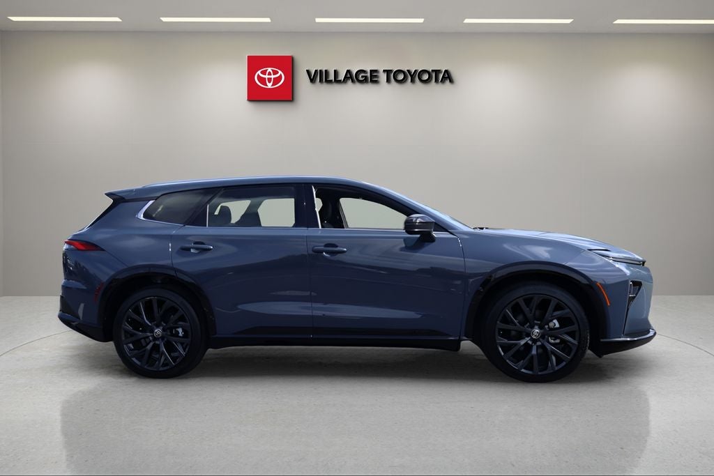 2025 Toyota Crown Signia Limited