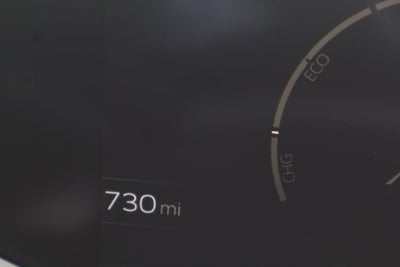 2025 Toyota Prius XLE