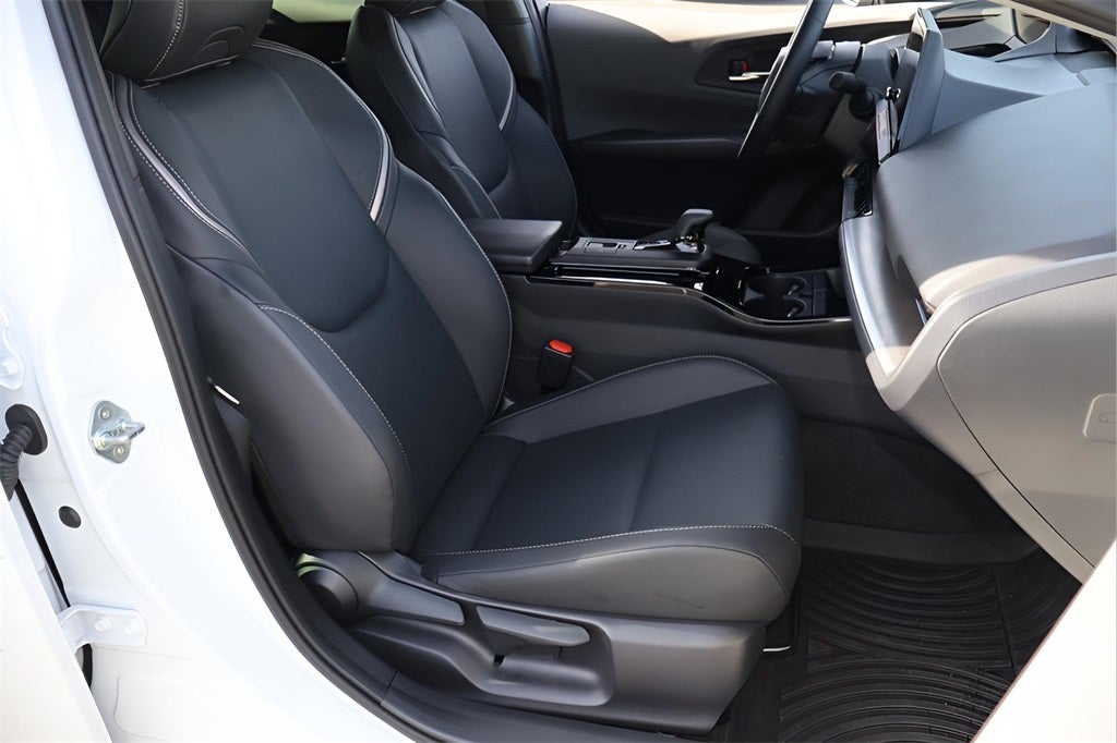 2025 Toyota Prius XLE