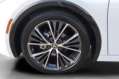 2025 Toyota Prius XLE