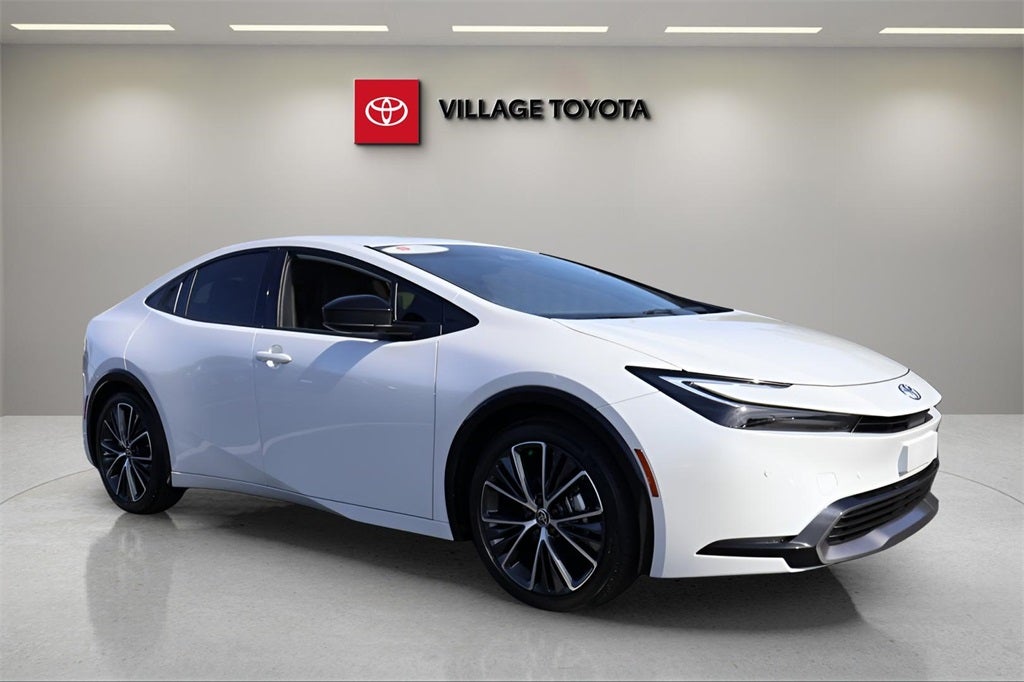 2025 Toyota Prius XLE