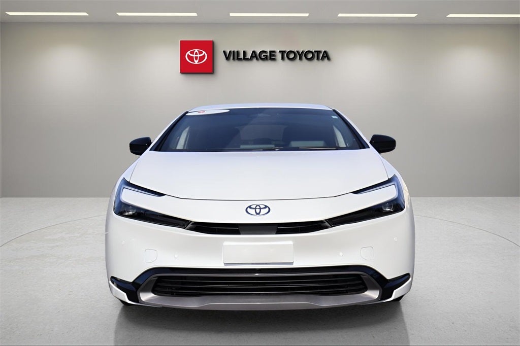 2025 Toyota Prius XLE