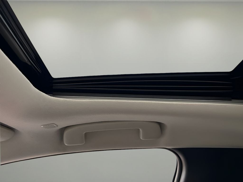 2025 Toyota Corolla Hybrid XLE
