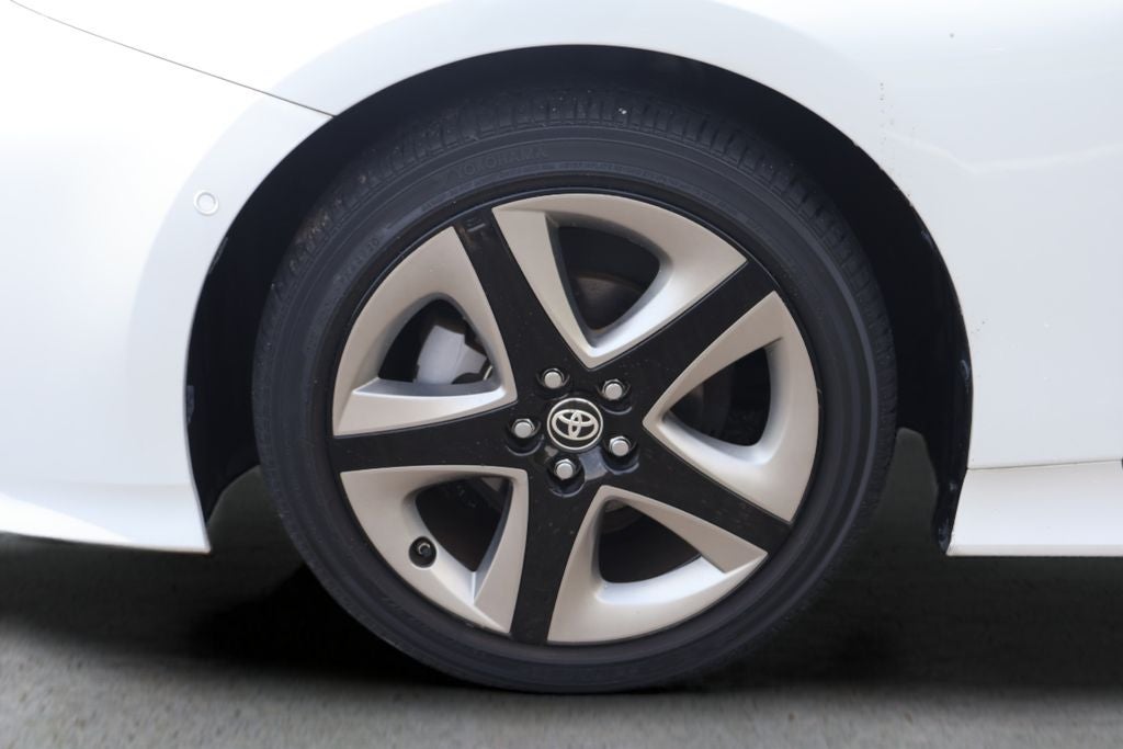 2021 Toyota Prius XLE