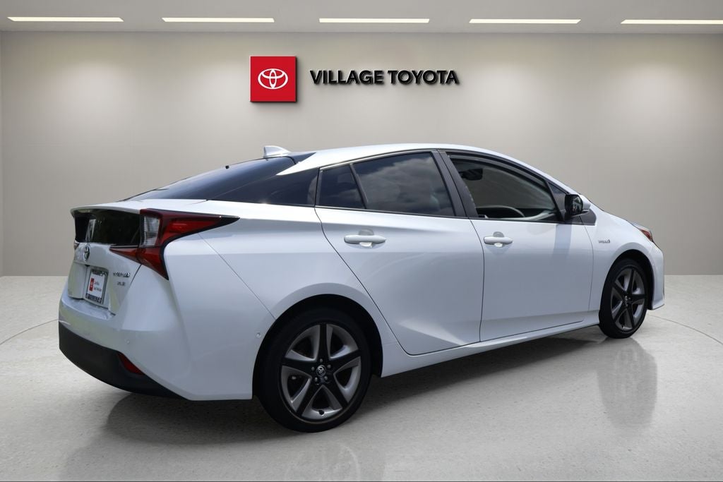 2021 Toyota Prius XLE