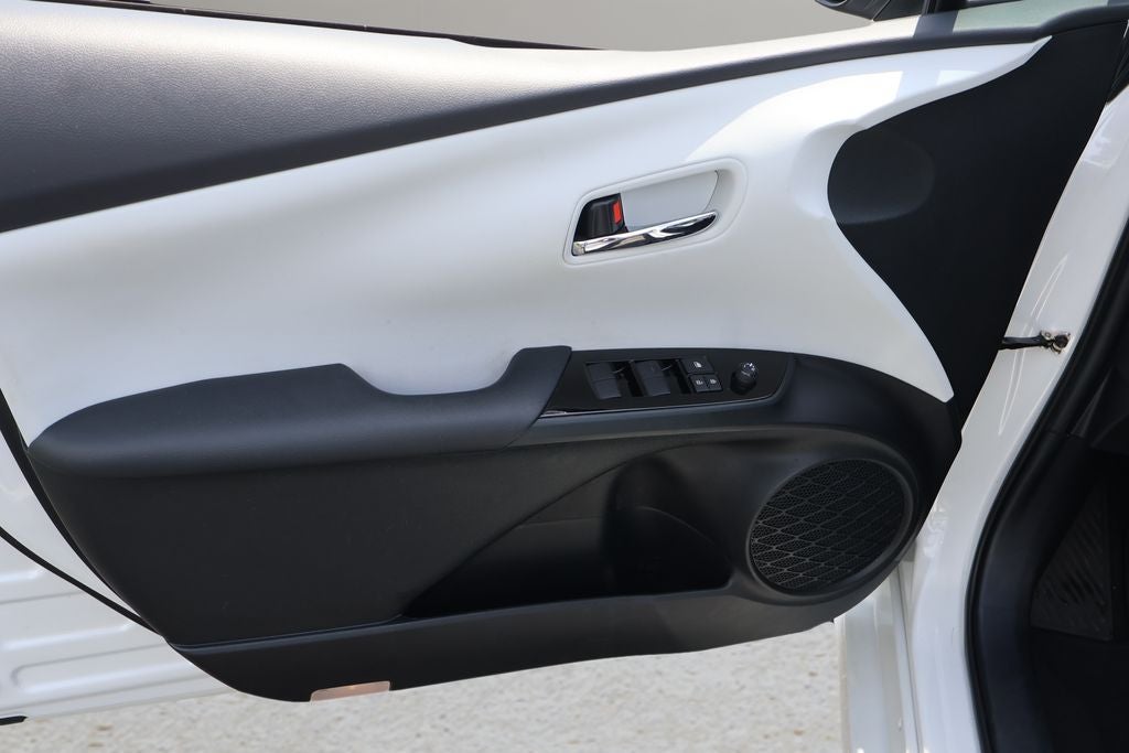 2021 Toyota Prius XLE