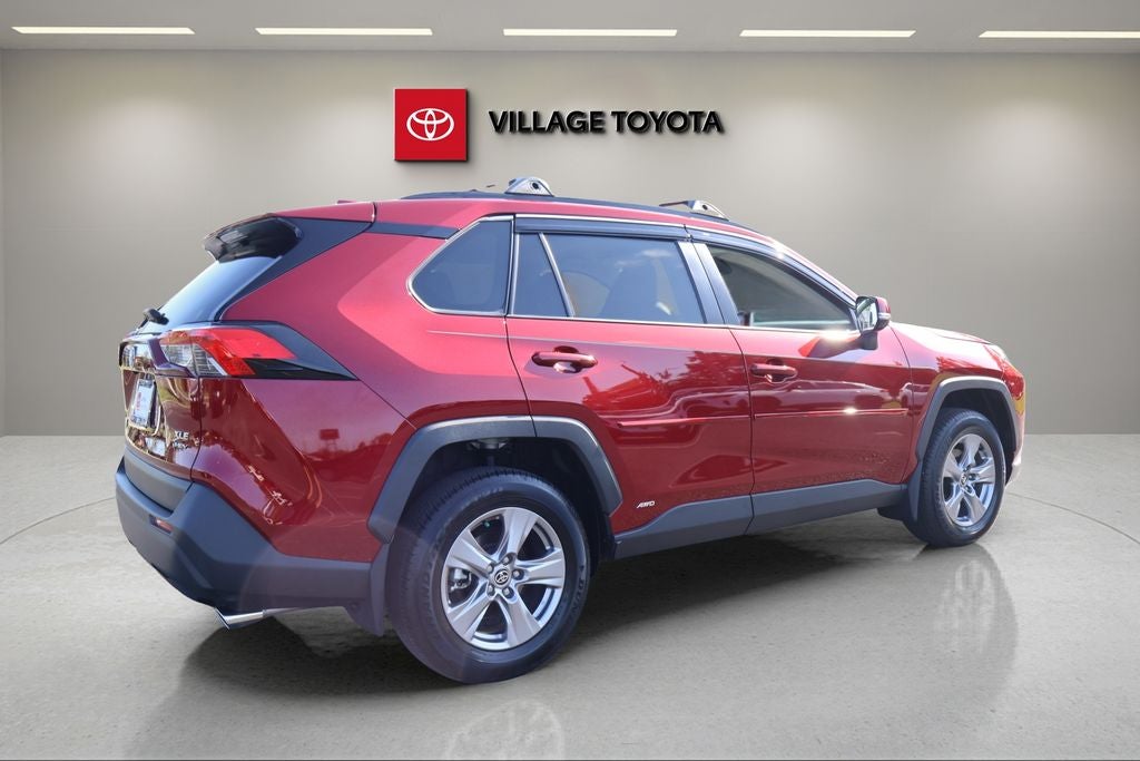 2025 Toyota RAV4 Hybrid XLE