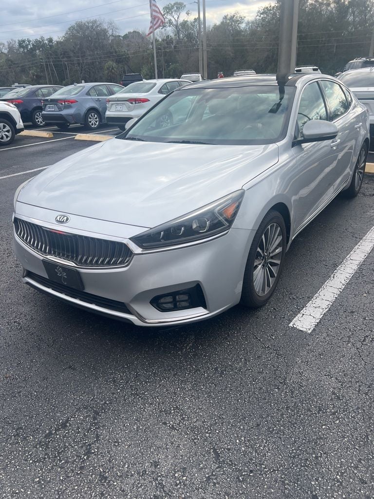 2017 Kia Cadenza Technology