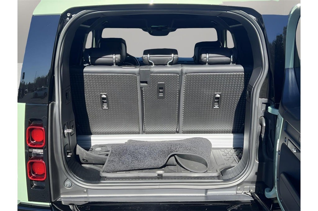 2023 Land Rover Defender 90 75th Edition