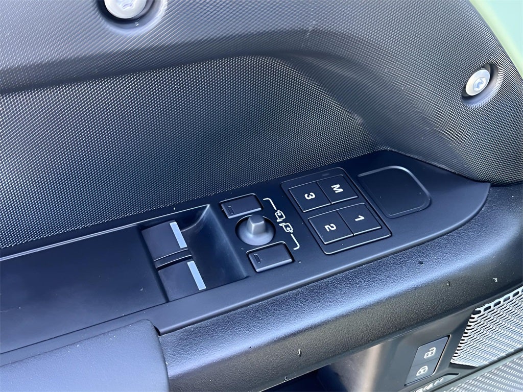 2023 Land Rover Defender 90 75th Edition