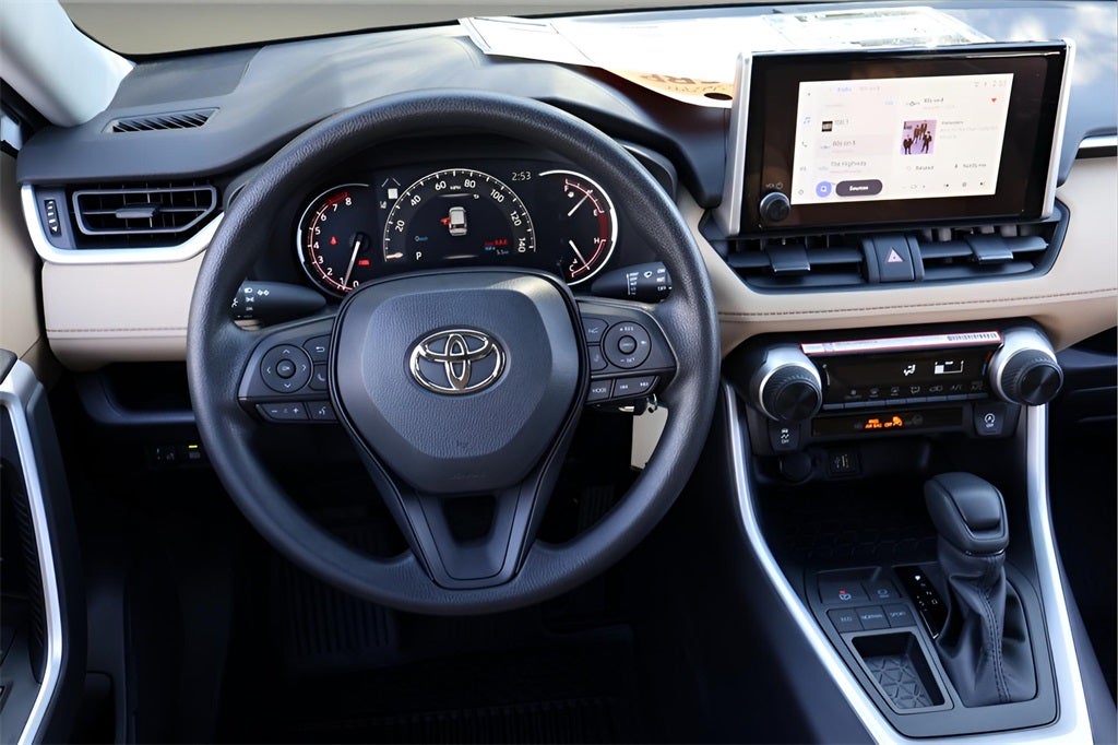 2025 Toyota RAV4 LE