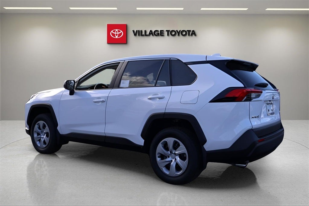 2025 Toyota RAV4 LE