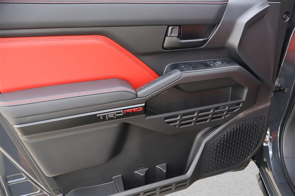 2026 Toyota Tacoma i-FORCE MAX Tacoma TRD Pro