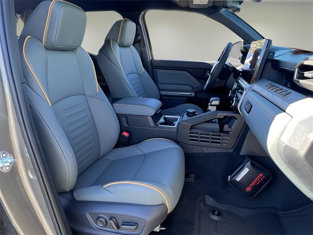 2026 Toyota Tacoma i-FORCE MAX Tacoma Trailhunter