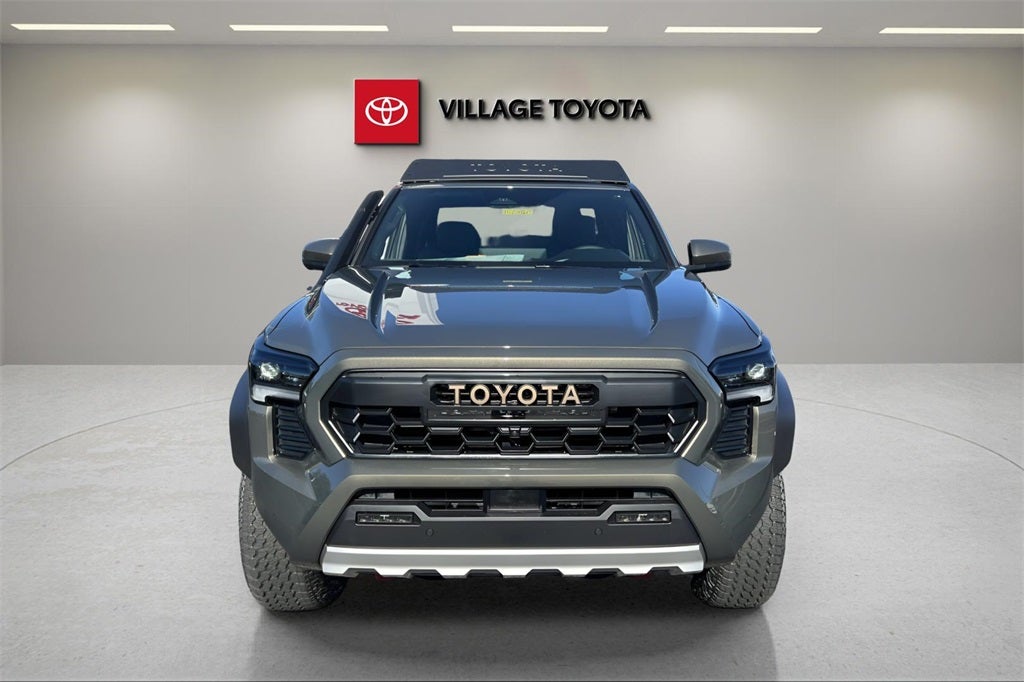 2026 Toyota Tacoma i-FORCE MAX Tacoma Trailhunter