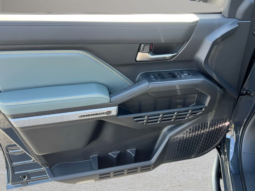 2026 Toyota Tacoma i-FORCE MAX Tacoma Trailhunter