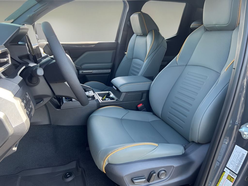 2026 Toyota Tacoma i-FORCE MAX Tacoma Trailhunter