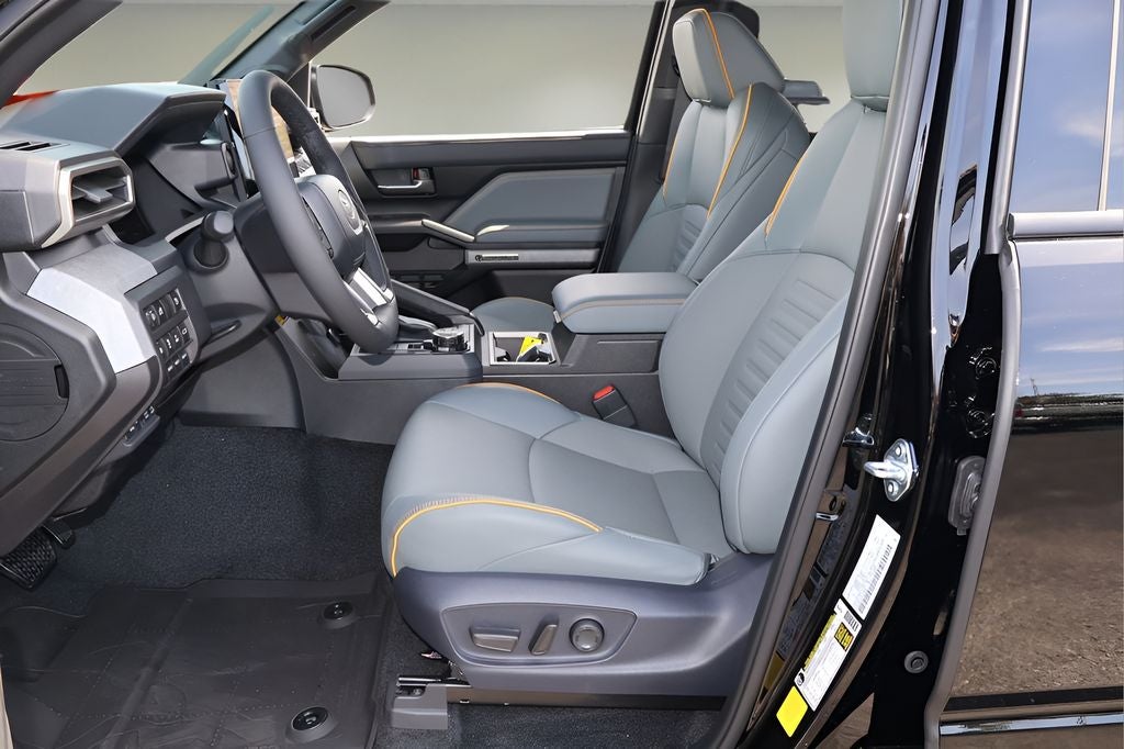 2026 Toyota Tacoma i-FORCE MAX Tacoma Trailhunter