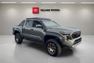 2026 Toyota Tacoma i-FORCE MAX Tacoma Trailhunter