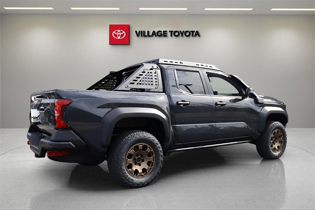 2026 Toyota Tacoma i-FORCE MAX Tacoma Trailhunter