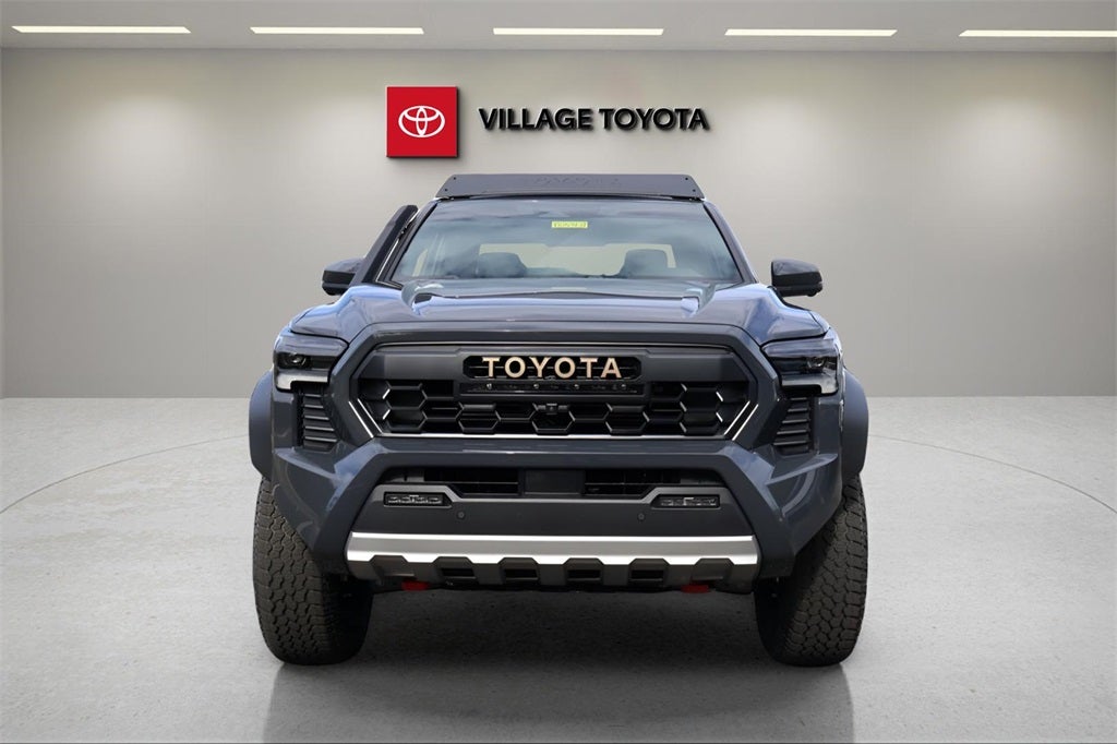2026 Toyota Tacoma i-FORCE MAX Tacoma Trailhunter