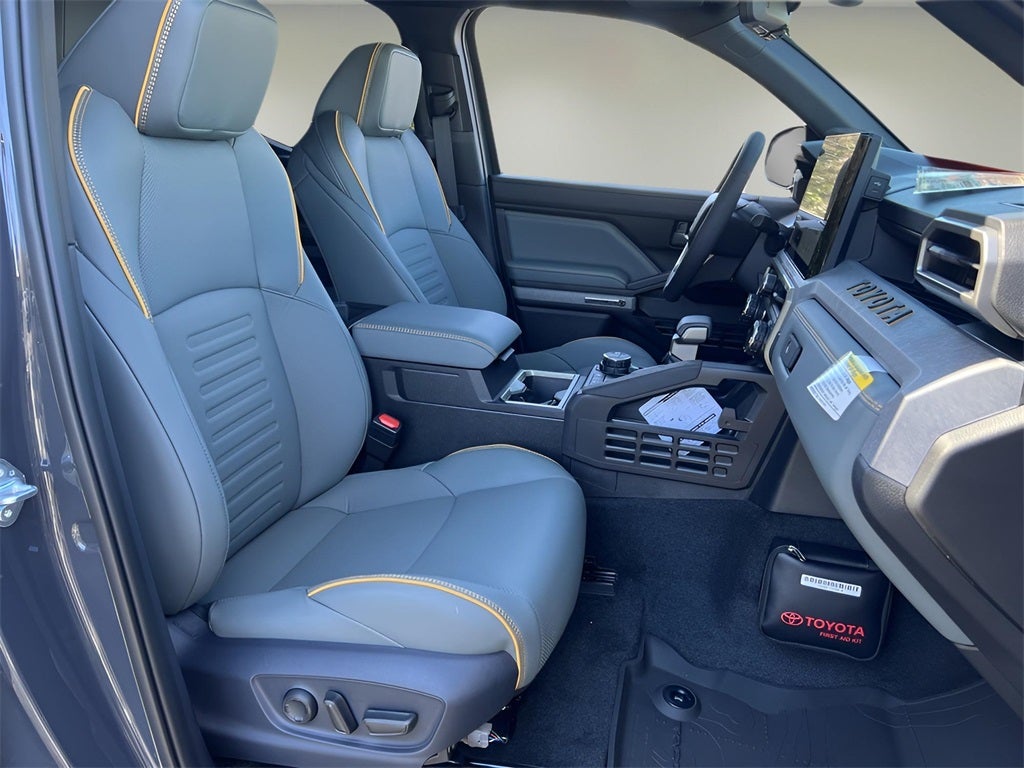 2026 Toyota Tacoma i-FORCE MAX Tacoma Trailhunter