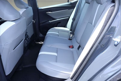 2026 Toyota Camry SE AWD