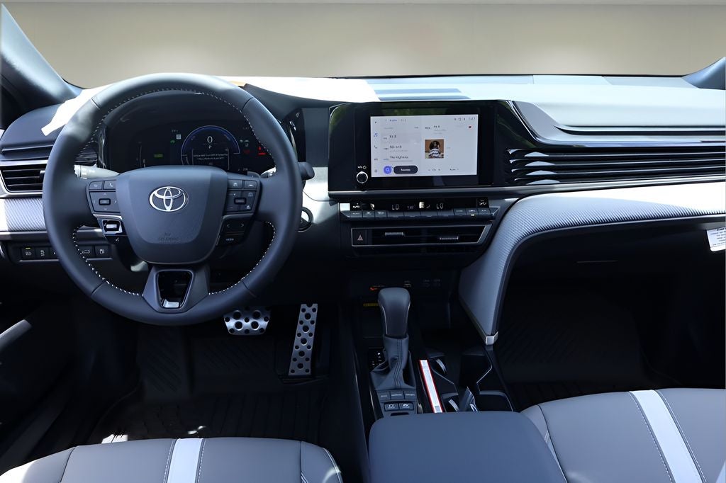 2026 Toyota Camry SE AWD