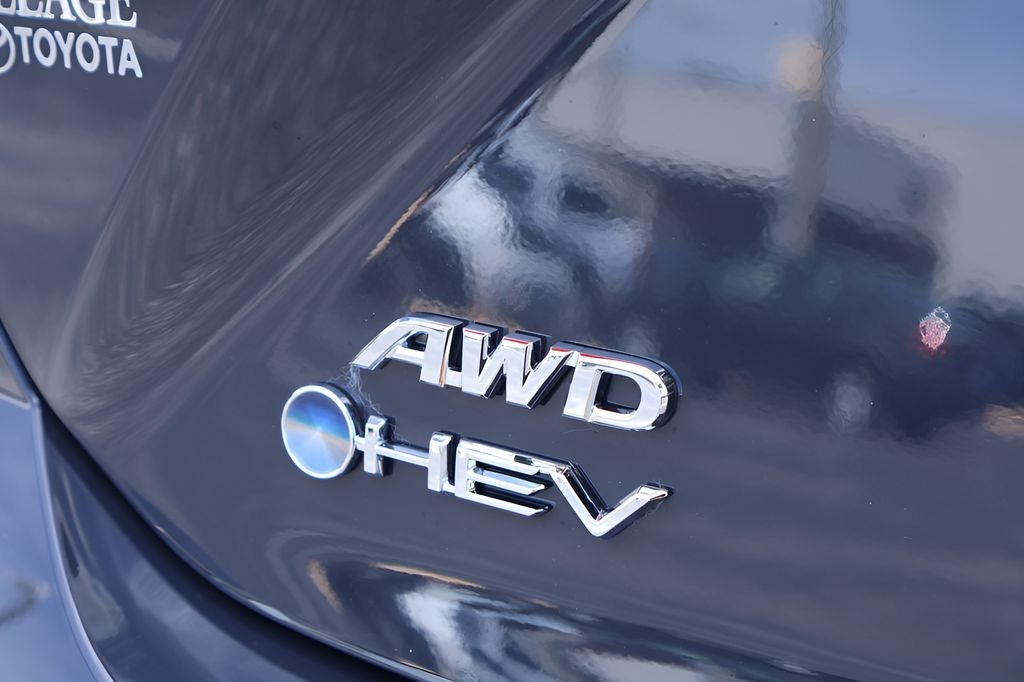 2026 Toyota Camry SE AWD