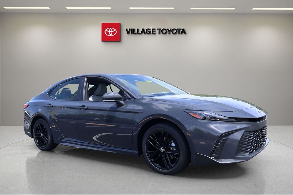 2026 Toyota Camry SE AWD