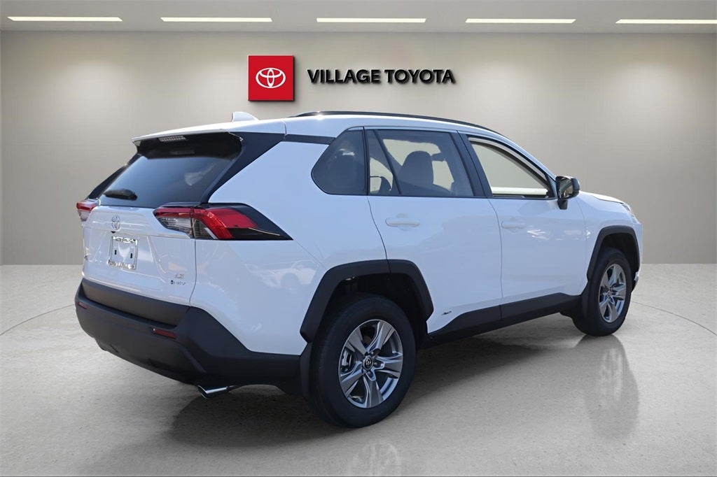 2025 Toyota RAV4 Hybrid LE