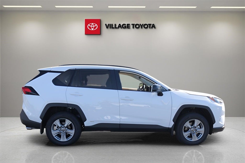 2025 Toyota RAV4 Hybrid LE