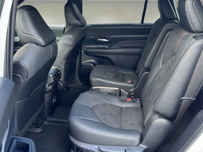 2026 Toyota Grand Highlander Hybrid MAX Platinum