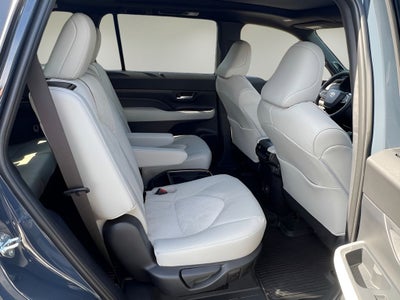 2026 Toyota Grand Highlander Hybrid MAX Platinum