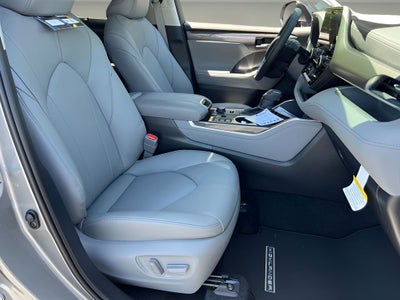2026 Toyota Highlander Limited