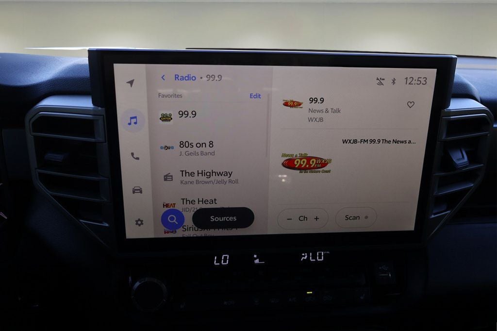 2025 Toyota Tundra SR5